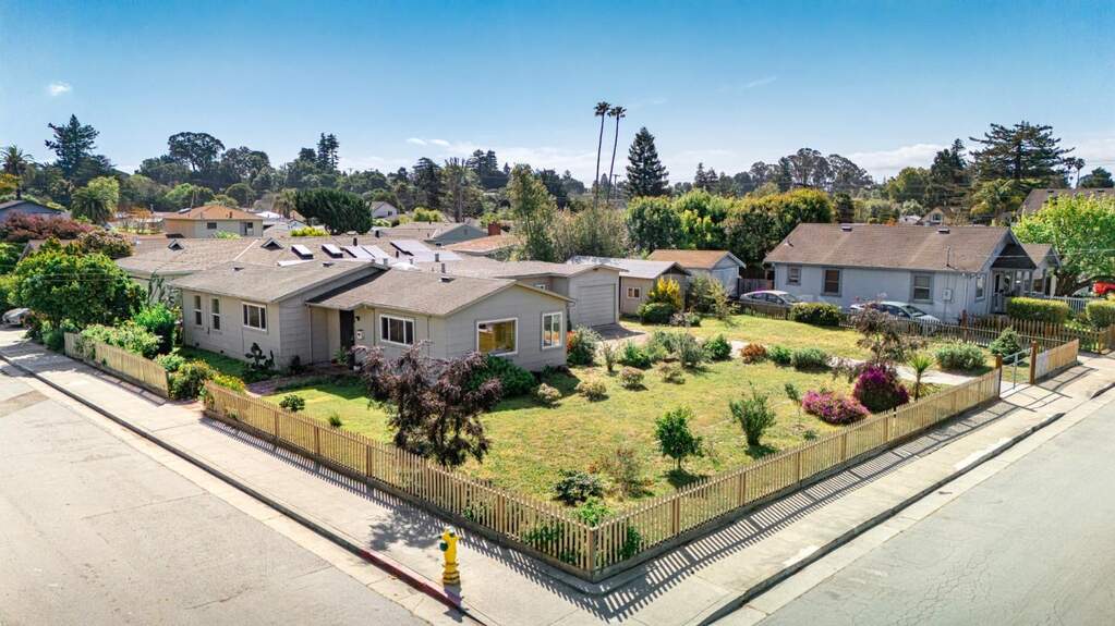 208 Coulson Avenue, Santa Cruz, CA 95060