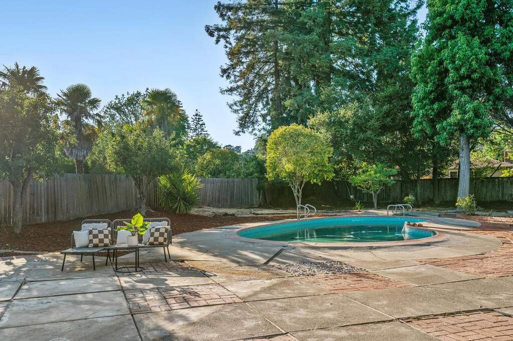 1632 Ralston Avenue, Belmont, CA 94002