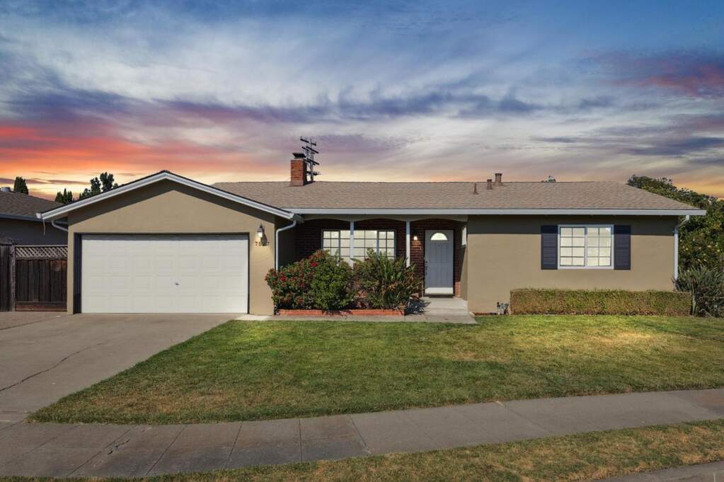 7527 Sutton Lane photo