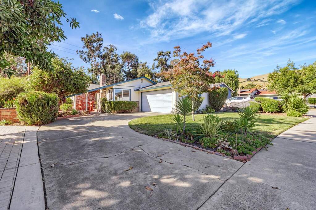 987 Selby Lane, San Jose, CA 95127