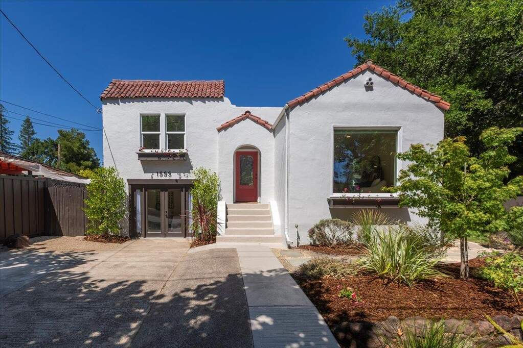 1555 Alma Street photo