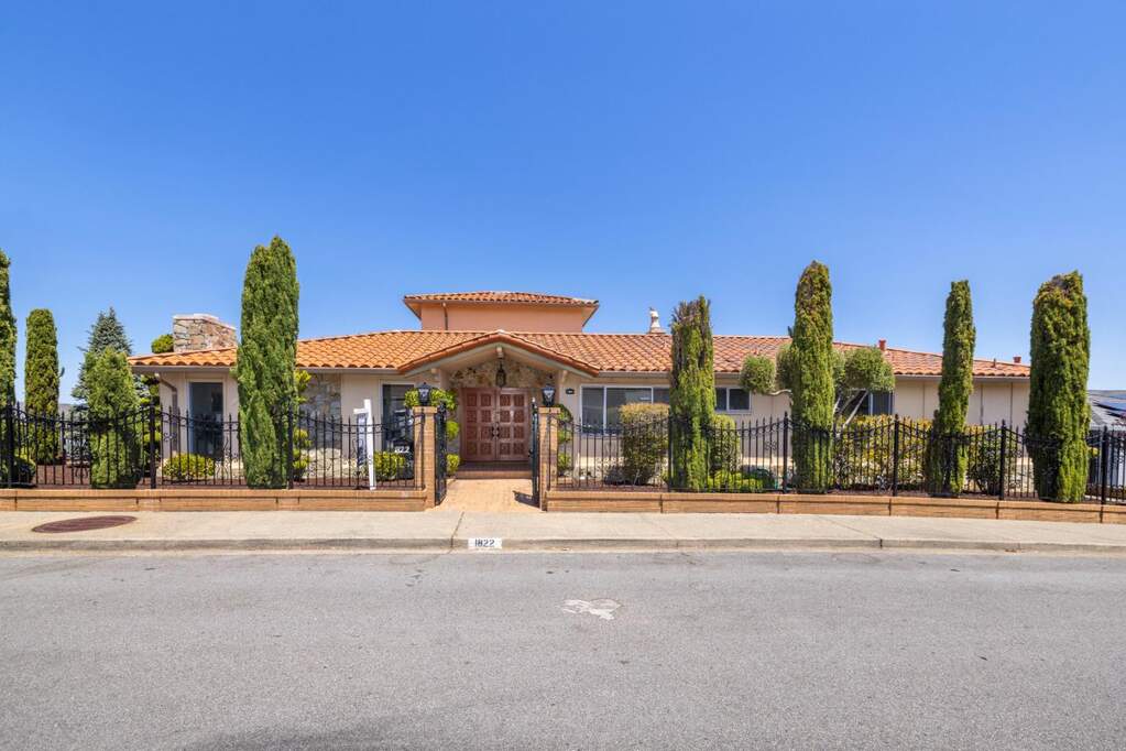 1822 Sebastian Drive photo