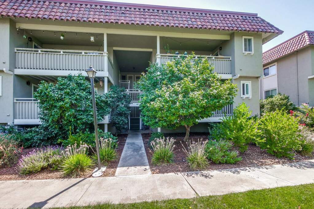 2779 Mauricia #A photo