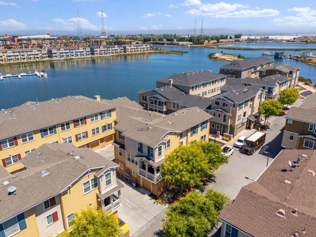 641 Turnbuckle Drive #1701, Redwood City, CA 94063