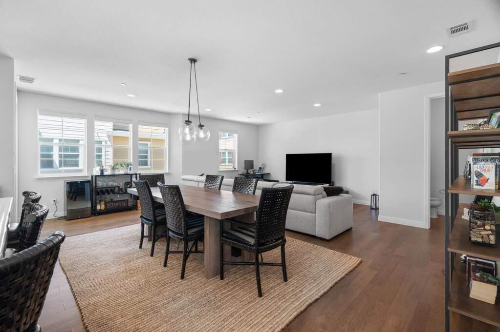 641 Turnbuckle Drive #1701, Redwood City, CA 94063