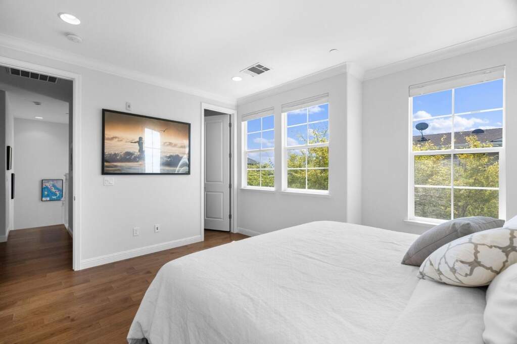 641 Turnbuckle Drive #1701, Redwood City, CA 94063