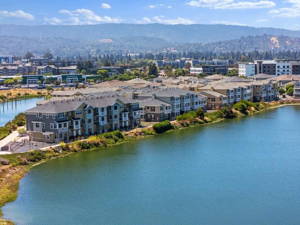 641 Turnbuckle Drive #1701, Redwood City, CA 94063