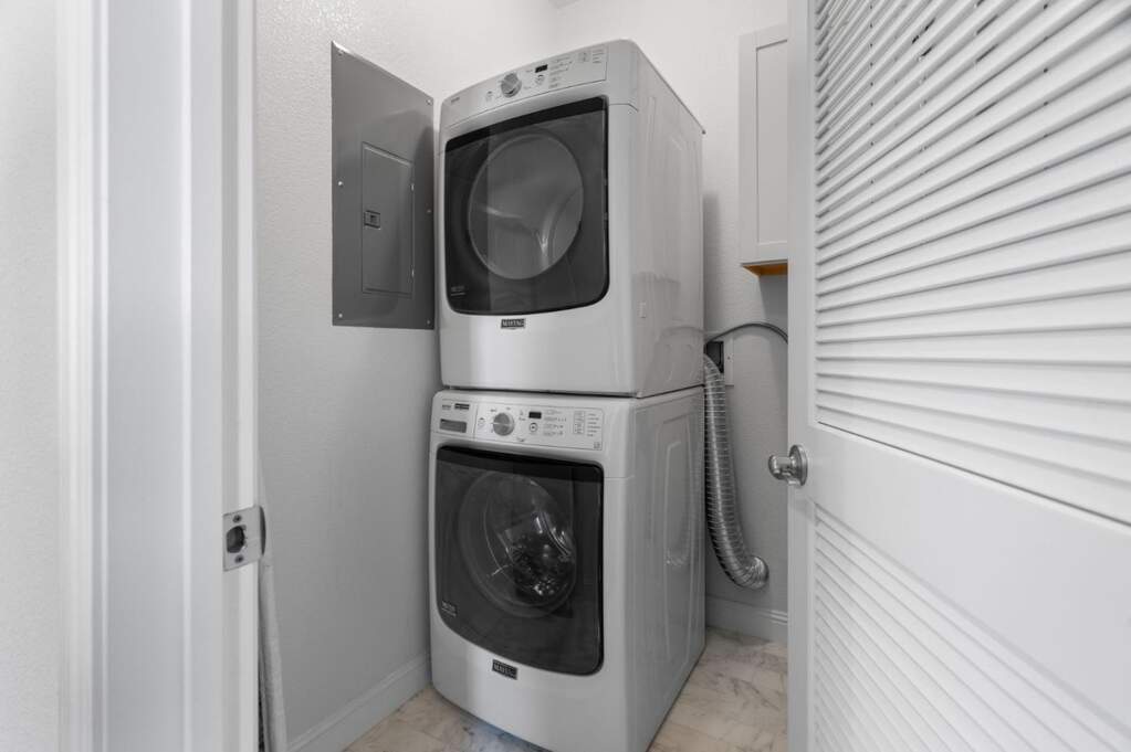 641 Turnbuckle Drive #1701, Redwood City, CA 94063