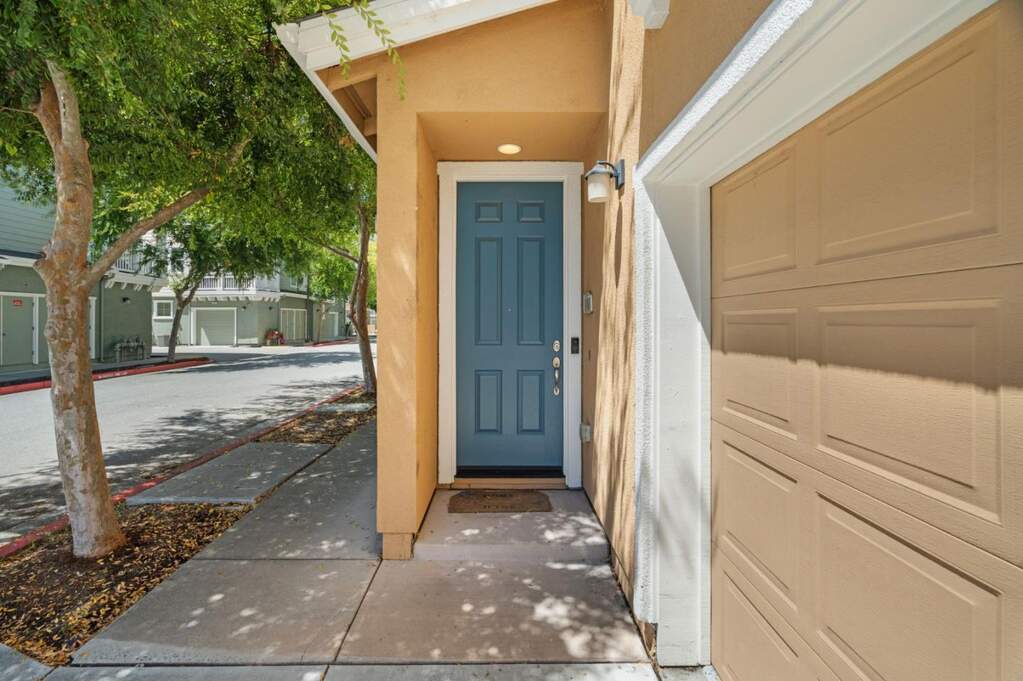 641 Turnbuckle Drive #1701, Redwood City, CA 94063