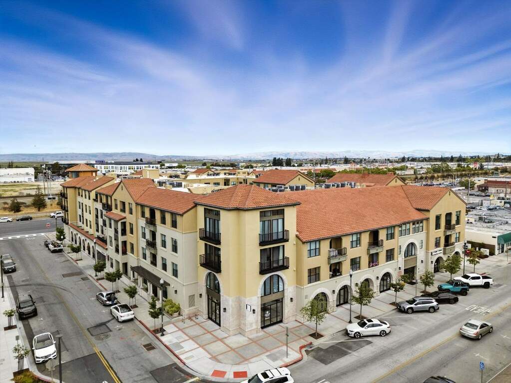1001 Laurel Street #223 photo
