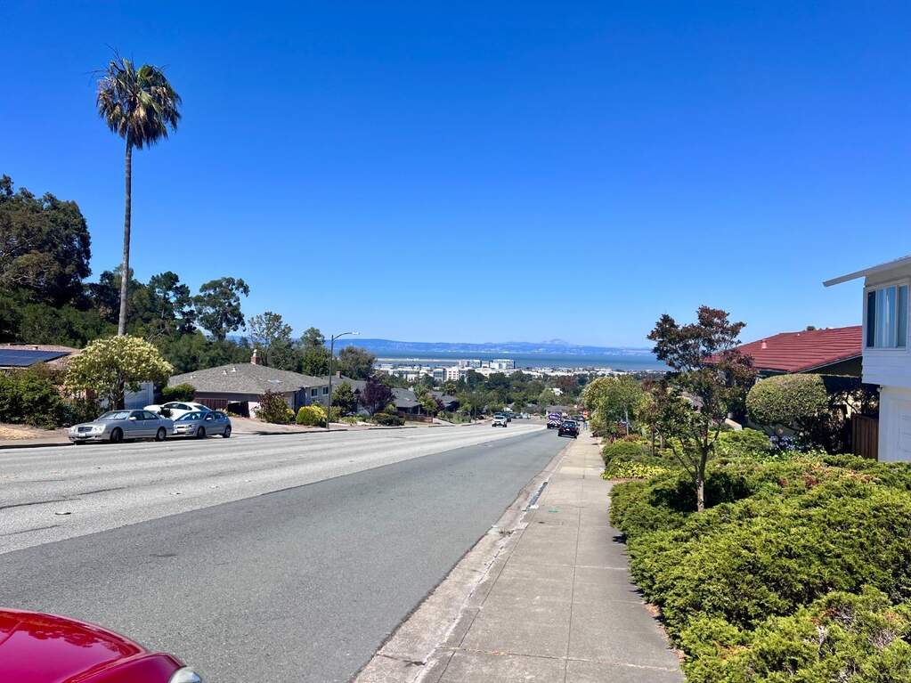 2717 Trousdale Drive photo