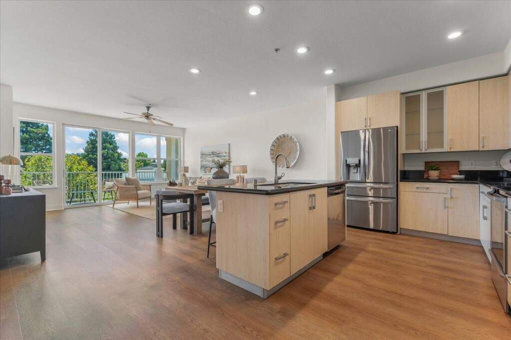 2030 N Pacific Avenue #329 photo