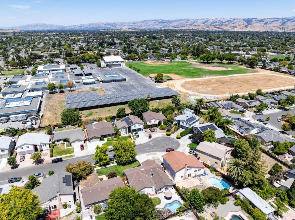 708 Blackfoot Court, San Jose, CA 95123