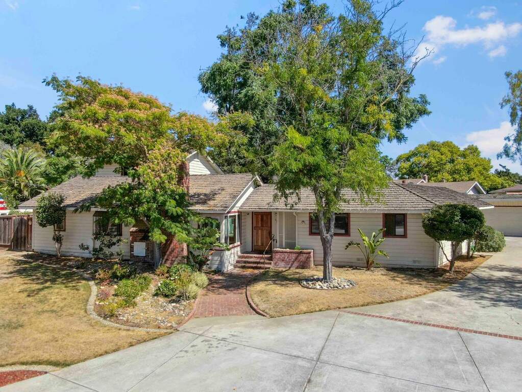 876 Dry Creek Road, Campbell, CA 95008