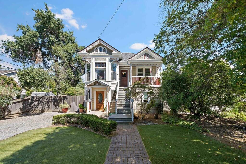 256 Los Gatos Boulevard photo