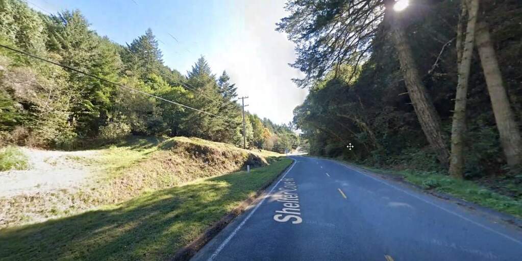 8696 Shelter Cove Rd photo