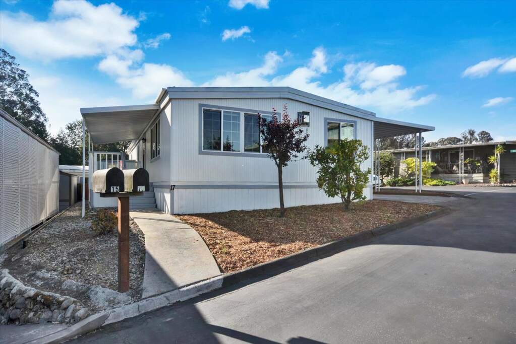 17 Pepperwood Way #17 photo