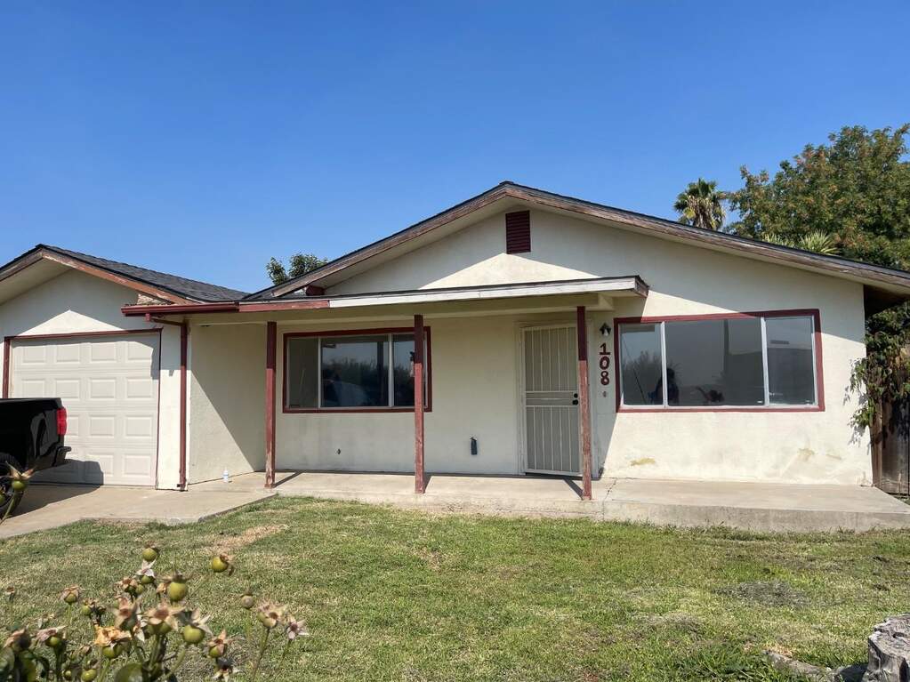 108 Mariposa Avenue photo
