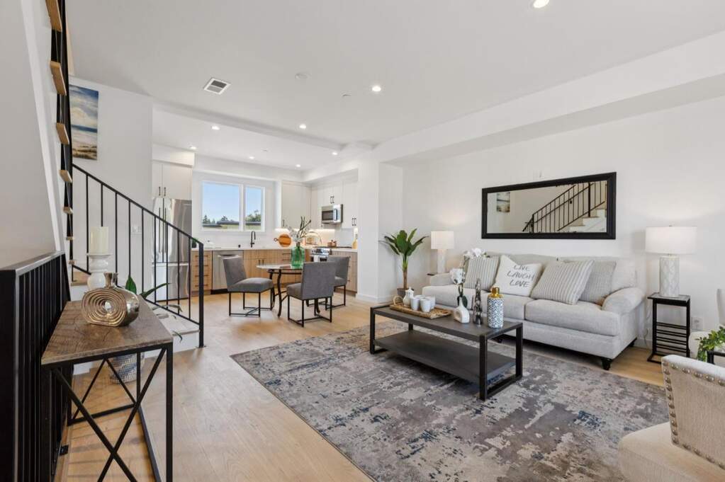 1433 Floribunda Avenue #5 photo