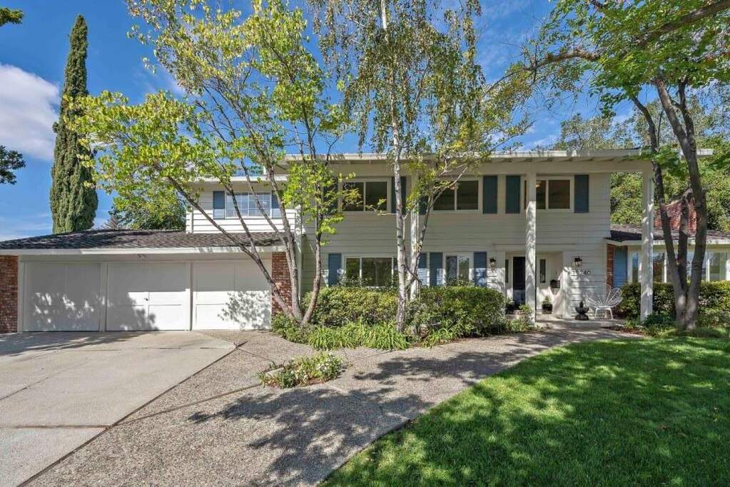 19740 Via Escuela Drive, Saratoga, CA 95070