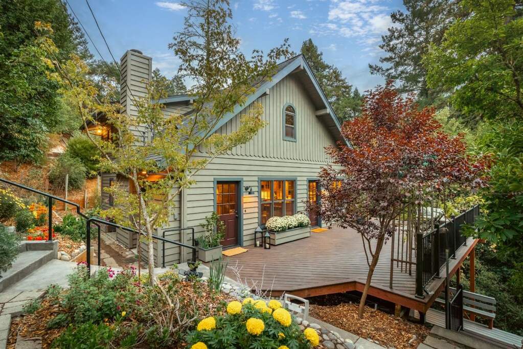 12 Canyon Road photo