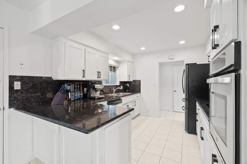 5254 Howes Lane, San Jose, CA 95118