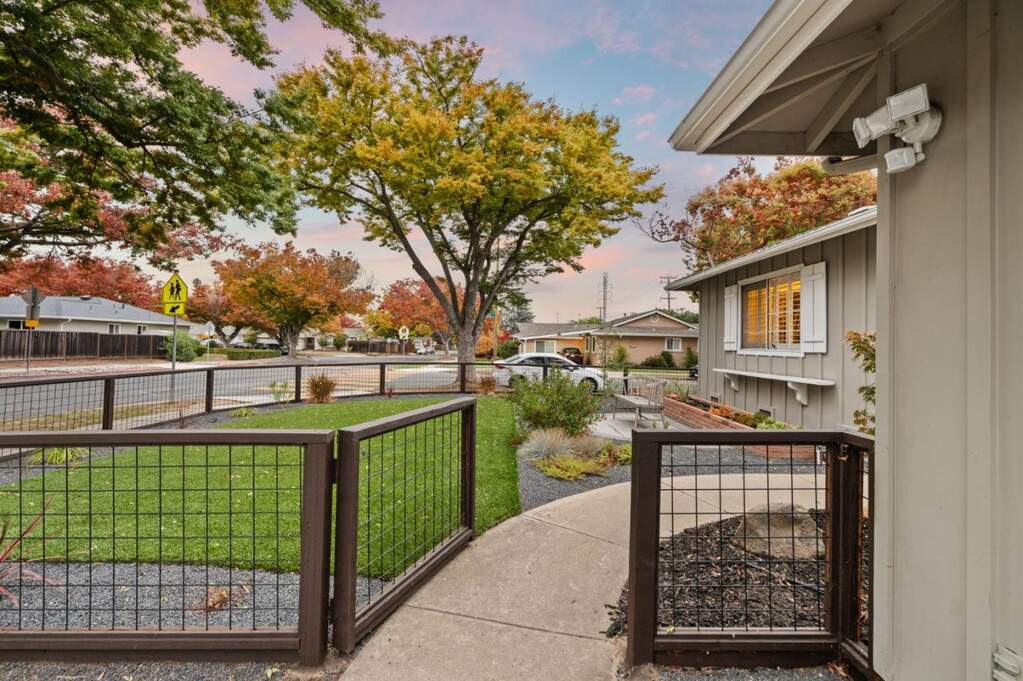 5254 Howes Lane, San Jose, CA 95118