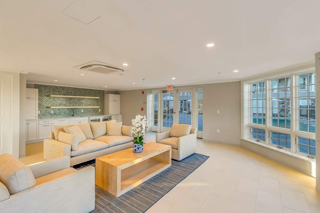 2 Bedroom Apartment/Flat's Image 11