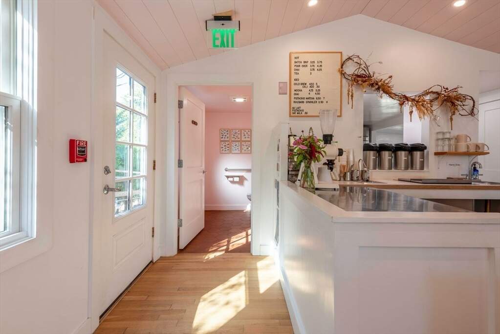 1 Bedroom Single Family Home/House's Image 20