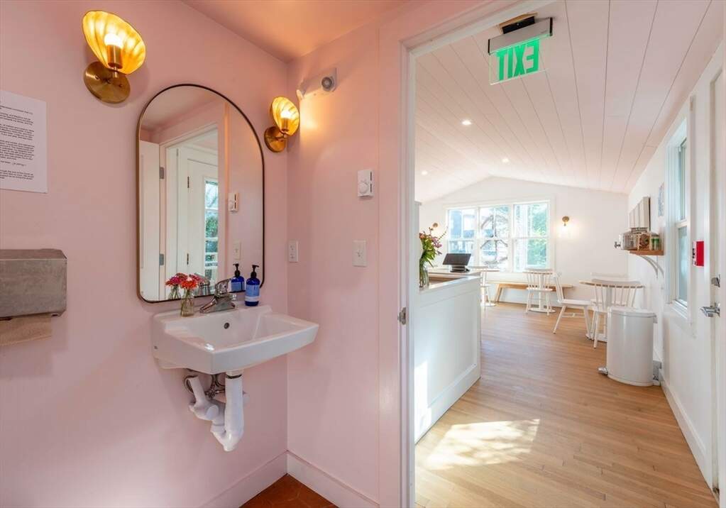 1 Bedroom Single Family Home/House's Image 21