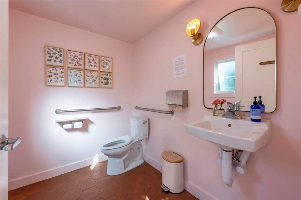 1 Bedroom Single Family Home/House's Image 22