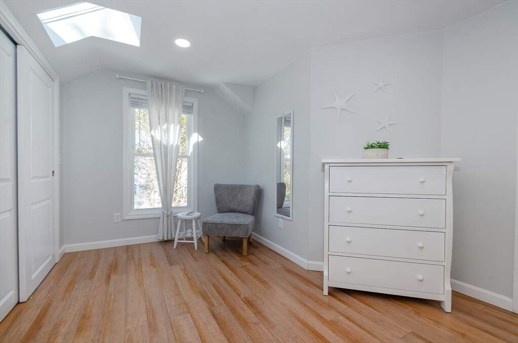 2 Bedroom Single Family Home/House's Image 8