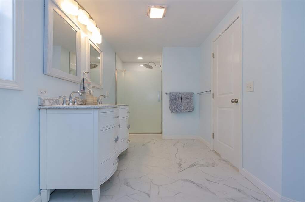2 Bedroom Single Family Home/House's Image 10