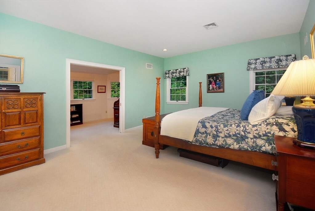 4 Bedroom Single Family Home/House's Image 18