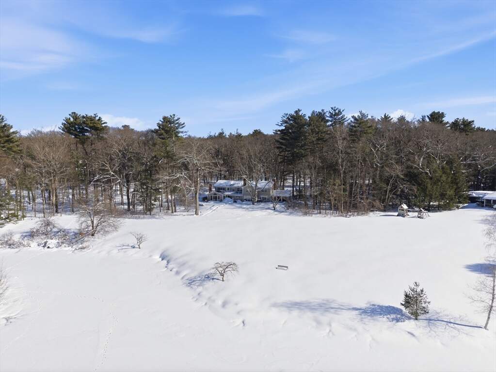 4 Bedroom Single Family Home/House's Image 35