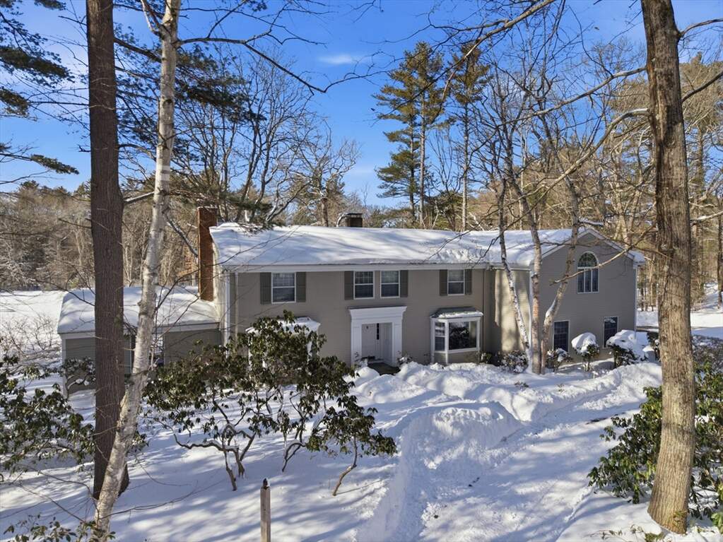 4 Bedroom Single Family Home/House's Image 37