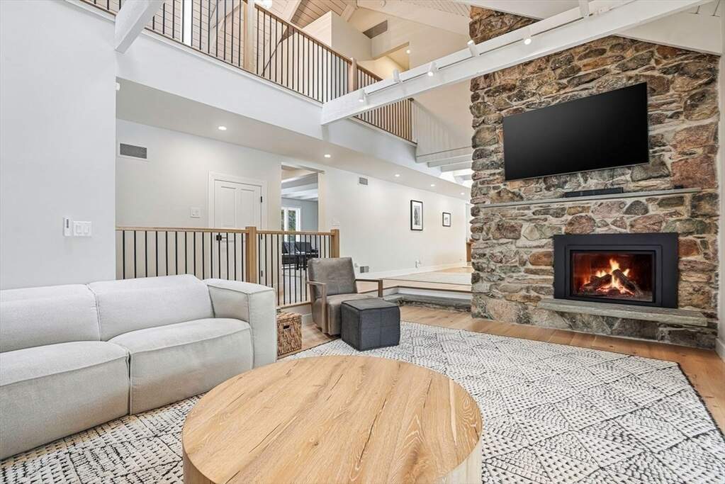 4 Bedroom Single Family Home/House's Image 13
