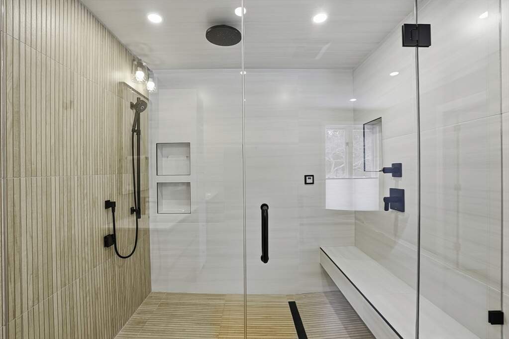 4 Bedroom Single Family Home/House's Image 20