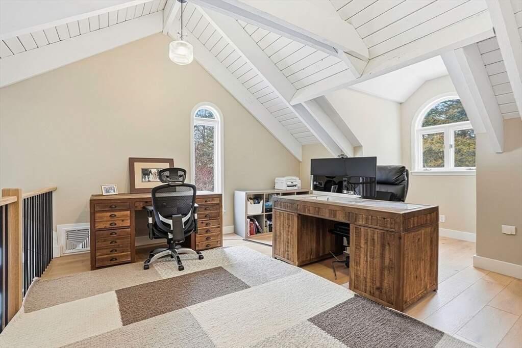 4 Bedroom Single Family Home/House's Image 21