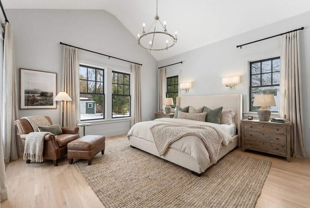 4 Bedroom Single Family Home/House's Image 14