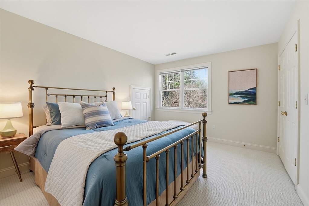 3 Bedroom Single Family Home/House's Image 12