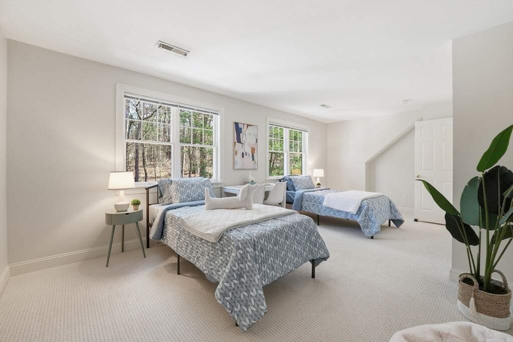 3 Bedroom Single Family Home/House's Image 13