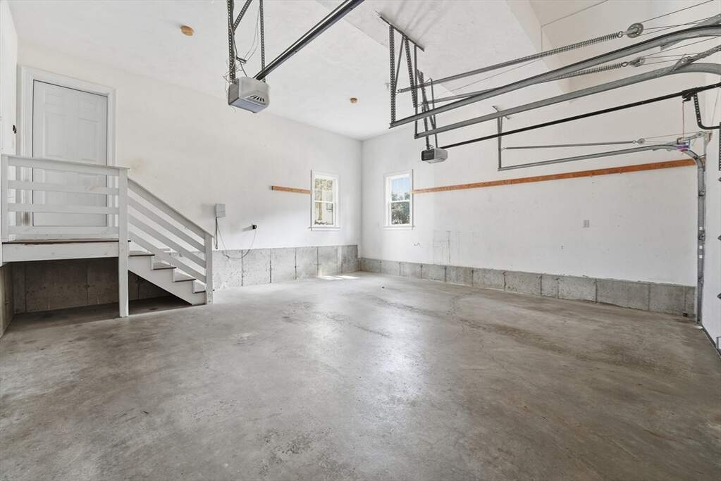 3 Bedroom Single Family Home/House's Image 14