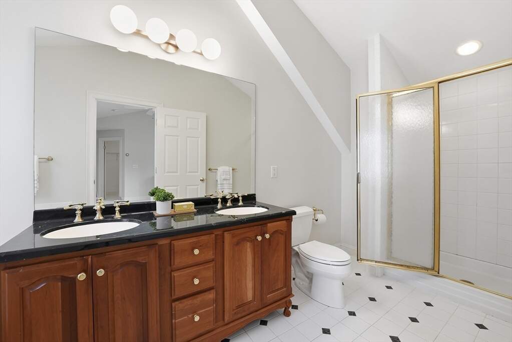 3 Bedroom Apartment/Flat's Image 11