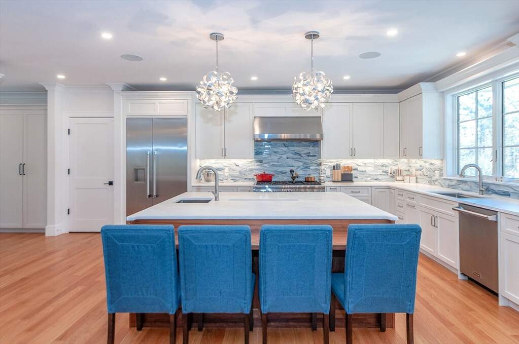 4 Bedroom Single Family Home/House's Image 3