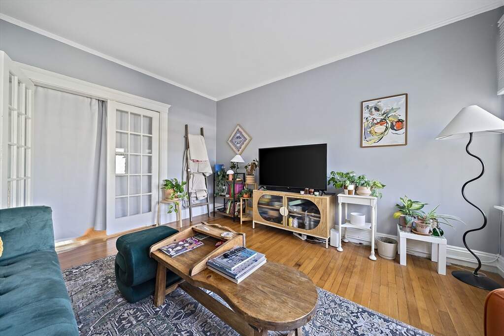 2 Bedroom Apartment/Flat's Image 4