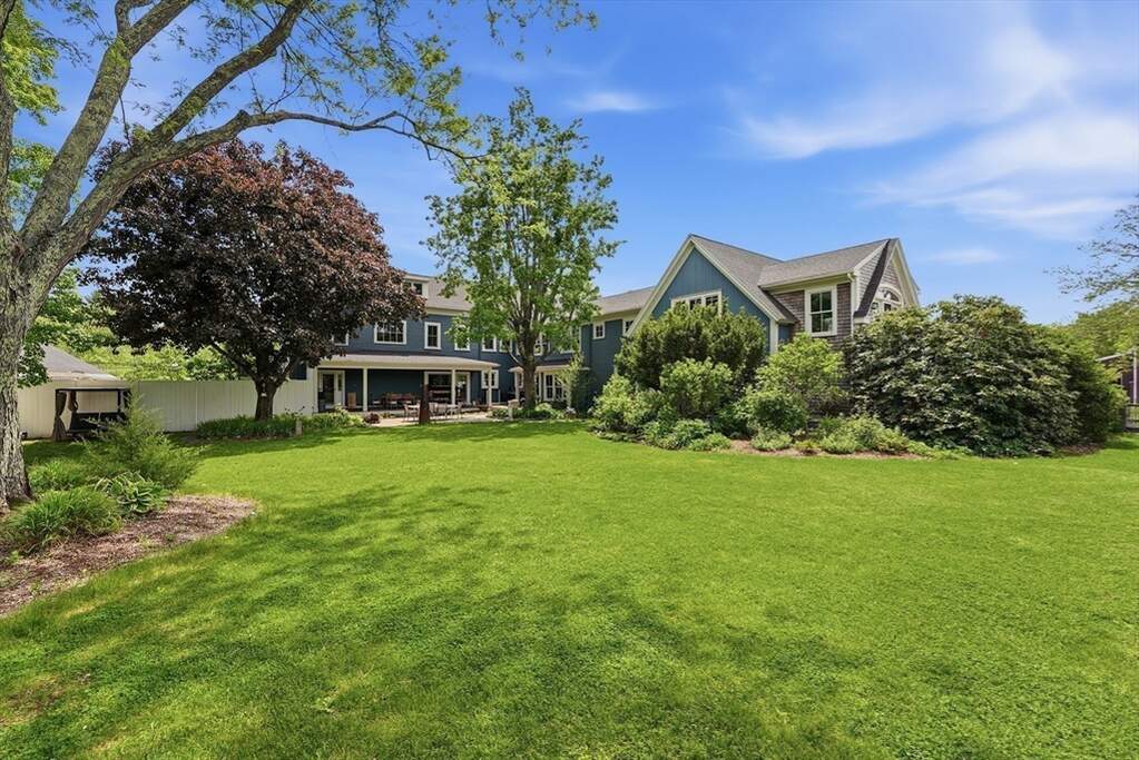 4 Bedroom Single Family Home/House's Image 36