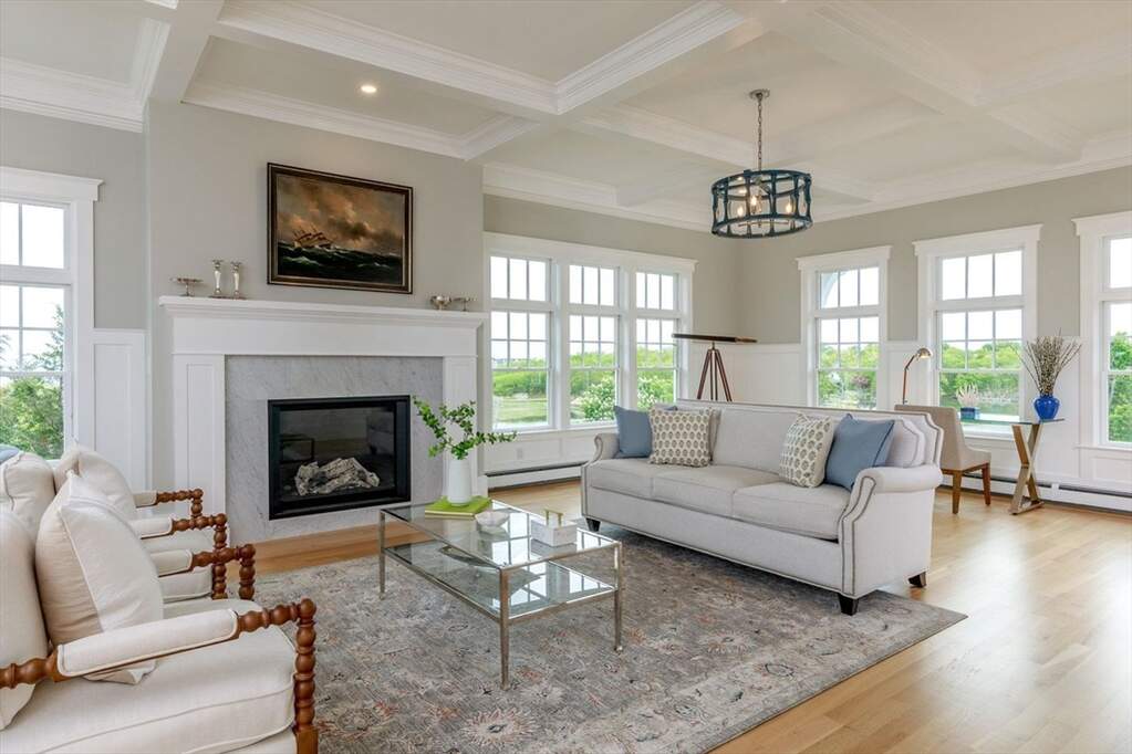 4 Bedroom Single Family Home/House's Image 9