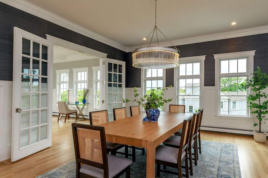 4 Bedroom Single Family Home/House's Image 10