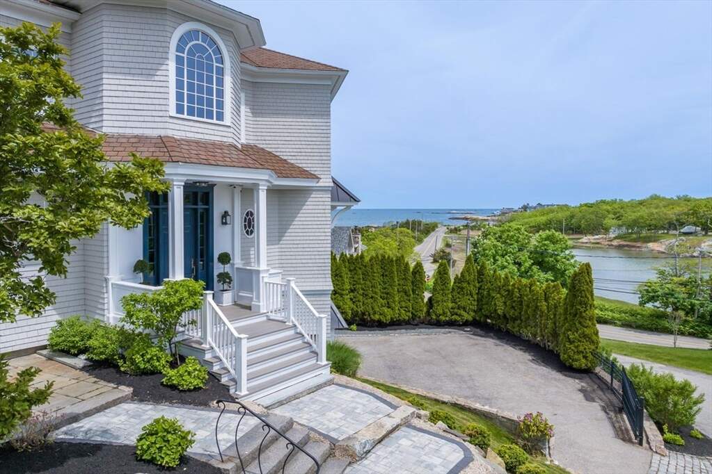 4 Bedroom Single Family Home/House's Image 35